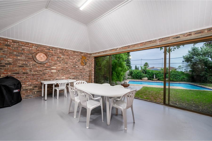 4 Bedroom Property for Sale in Summerstrand Eastern Cape